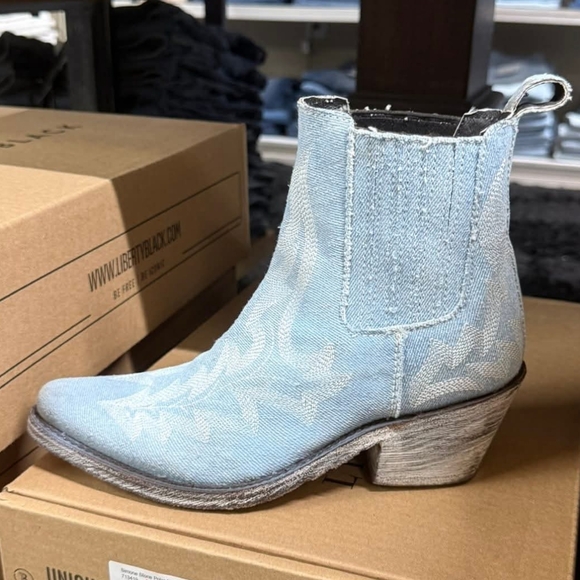 LIBERTY BLACK Denim Blue Western Ankle Boots Size 8.5 - Picture 3 of 11